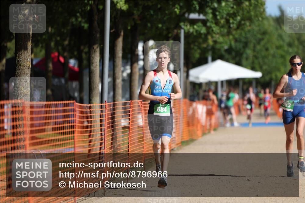 07.09.2025 - 19. Norderstedt Triathlon Michael Strokosch http://msf.ph/oto/8796966 07.09.2025 10:53:30 Laufen 653, 684 meine-sportfotos.de