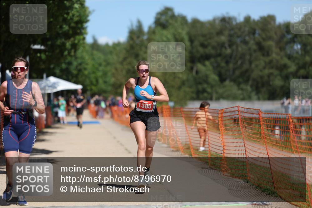 07.09.2025 - 19. Norderstedt Triathlon Michael Strokosch http://msf.ph/oto/8796970 07.09.2025 13:03:58 Laufen 216, 725, 1339, 1385 meine-sportfotos.de