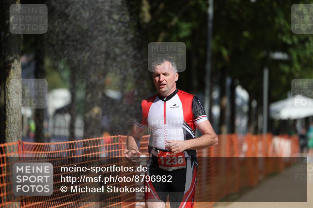 07.09.2025 - 19. Norderstedt Triathlon Michael Strokosch http://msf.ph/oto/8796982 07.09.2025 11:55:56 Laufen 1236 meine-sportfotos.de