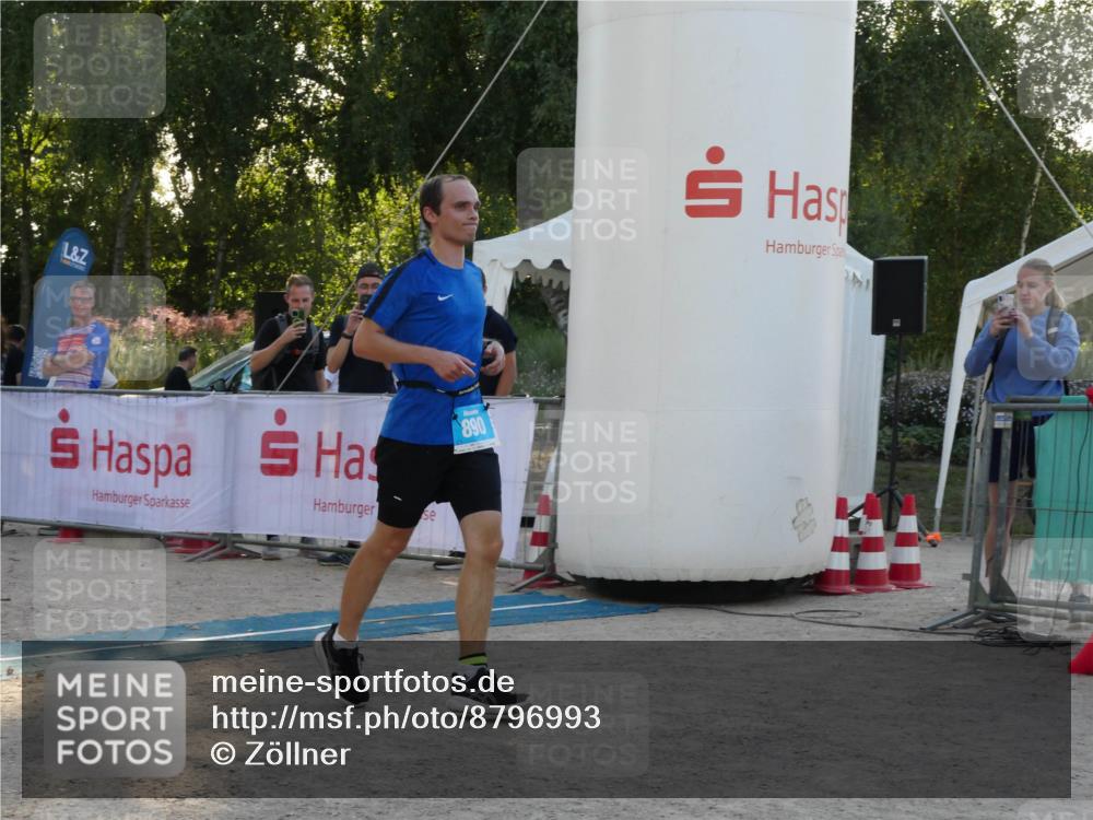 07.09.2025 - 19. Norderstedt Triathlon Zöllner http://msf.ph/oto/8796993 07.09.2025 17:24:39 Ziel 890 meine-sportfotos.de