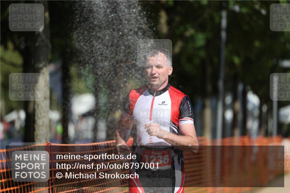 07.09.2025 - 19. Norderstedt Triathlon Michael Strokosch http://msf.ph/oto/8797001 07.09.2025 11:55:57 Laufen 1236 meine-sportfotos.de