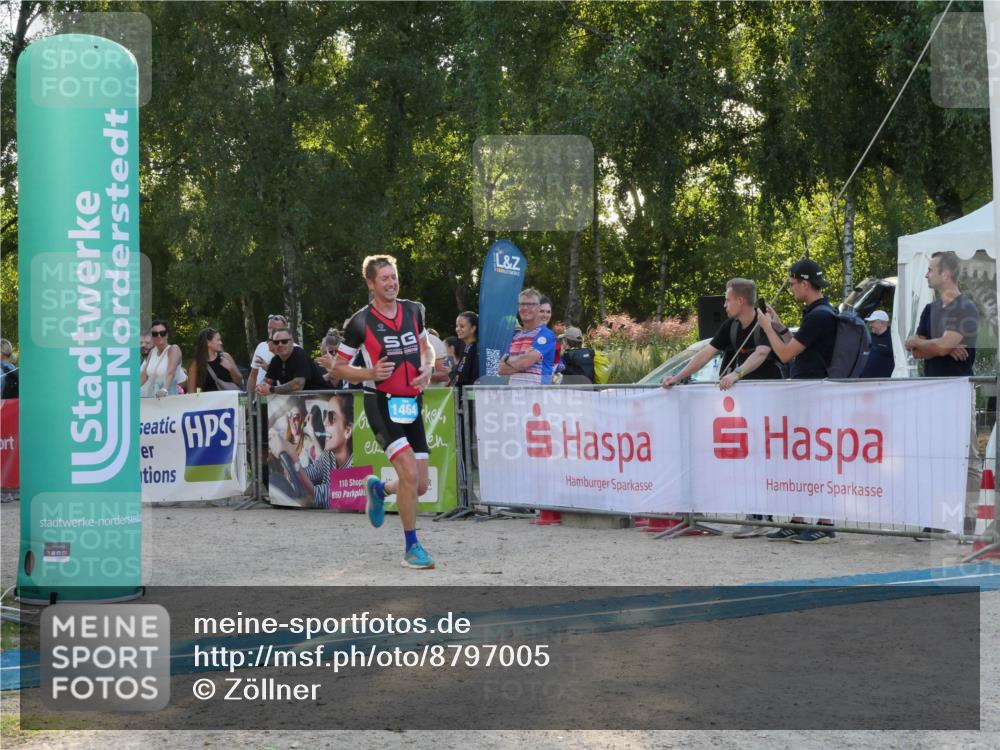 07.09.2025 - 19. Norderstedt Triathlon Zöllner http://msf.ph/oto/8797005 07.09.2025 17:26:03 Ziel 871, 1464 meine-sportfotos.de