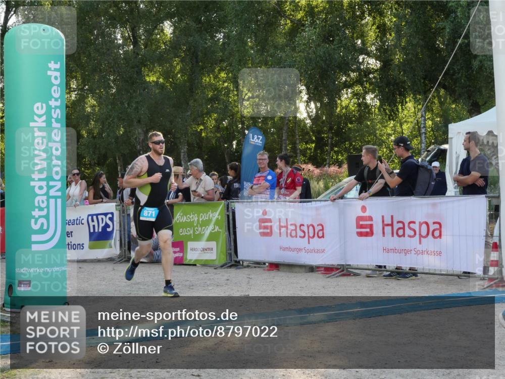 07.09.2025 - 19. Norderstedt Triathlon Zöllner http://msf.ph/oto/8797022 07.09.2025 17:26:04 Ziel 871, 1464 meine-sportfotos.de