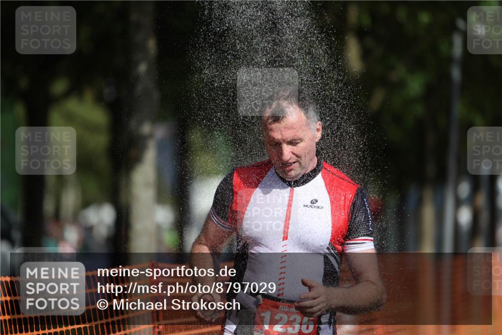 07.09.2025 - 19. Norderstedt Triathlon Michael Strokosch http://msf.ph/oto/8797029 07.09.2025 11:55:58 Laufen 1236 meine-sportfotos.de