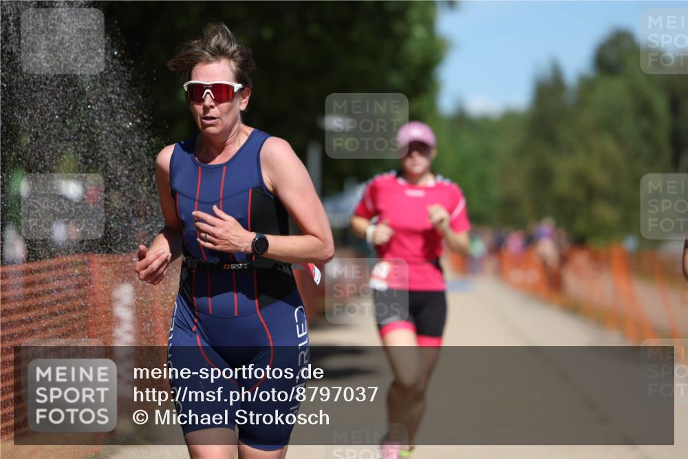 07.09.2025 - 19. Norderstedt Triathlon Michael Strokosch http://msf.ph/oto/8797037 07.09.2025 13:04:01 Laufen 216, 725, 1339, 1385 meine-sportfotos.de