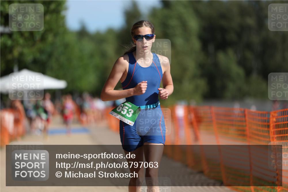 07.09.2025 - 19. Norderstedt Triathlon Michael Strokosch http://msf.ph/oto/8797063 07.09.2025 10:53:34 Laufen 653, 684 meine-sportfotos.de