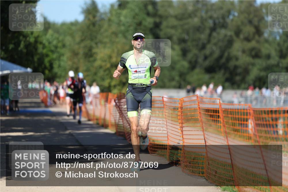 07.09.2025 - 19. Norderstedt Triathlon Michael Strokosch http://msf.ph/oto/8797069 07.09.2025 14:41:33 Laufen 1469 meine-sportfotos.de