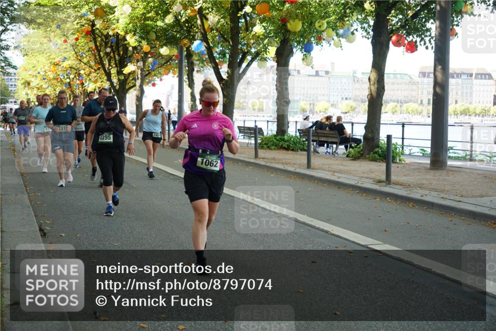 07.09.2025 - BARMER Alsterlauf Yannick Fuchs http://msf.ph/oto/8797074 07.09.2025 11:45:11 Laufen 1244, 1214, 8395, 123, 1062 meine-sportfotos.de