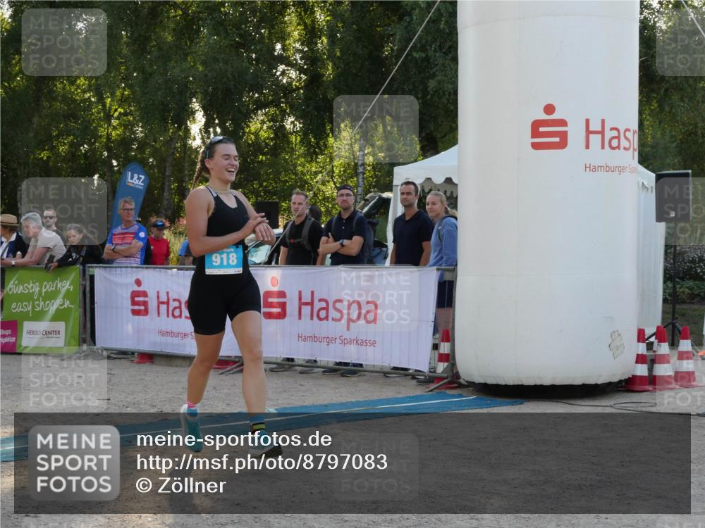 07.09.2025 - 19. Norderstedt Triathlon Zöllner http://msf.ph/oto/8797083 07.09.2025 17:27:19 Ziel 918 meine-sportfotos.de