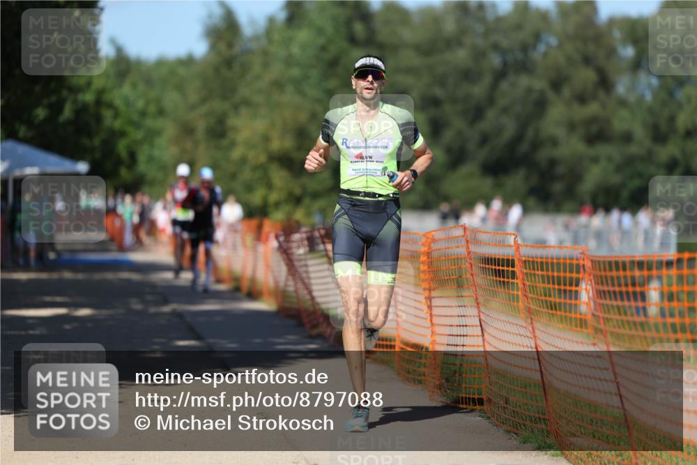 07.09.2025 - 19. Norderstedt Triathlon Michael Strokosch http://msf.ph/oto/8797088 07.09.2025 14:41:33 Laufen 1469 meine-sportfotos.de