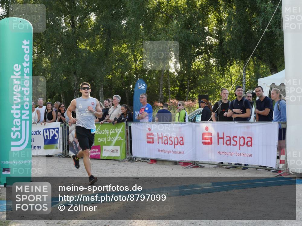 07.09.2025 - 19. Norderstedt Triathlon Zöllner http://msf.ph/oto/8797099 07.09.2025 17:28:25 Ziel 378 meine-sportfotos.de