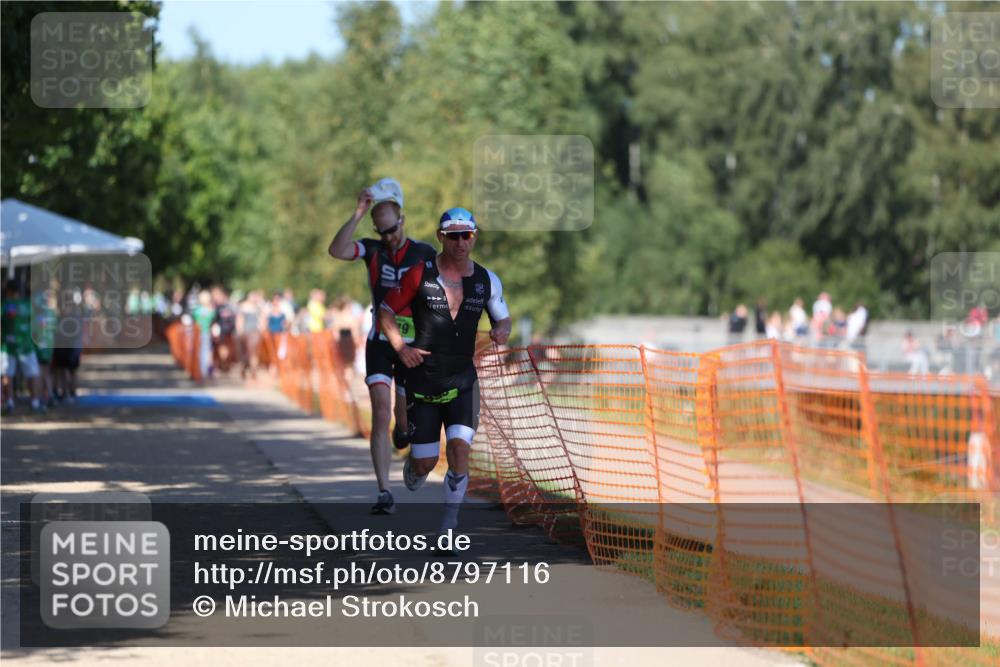 07.09.2025 - 19. Norderstedt Triathlon Michael Strokosch http://msf.ph/oto/8797116 07.09.2025 14:41:38 Laufen 969, 979, 1469 meine-sportfotos.de
