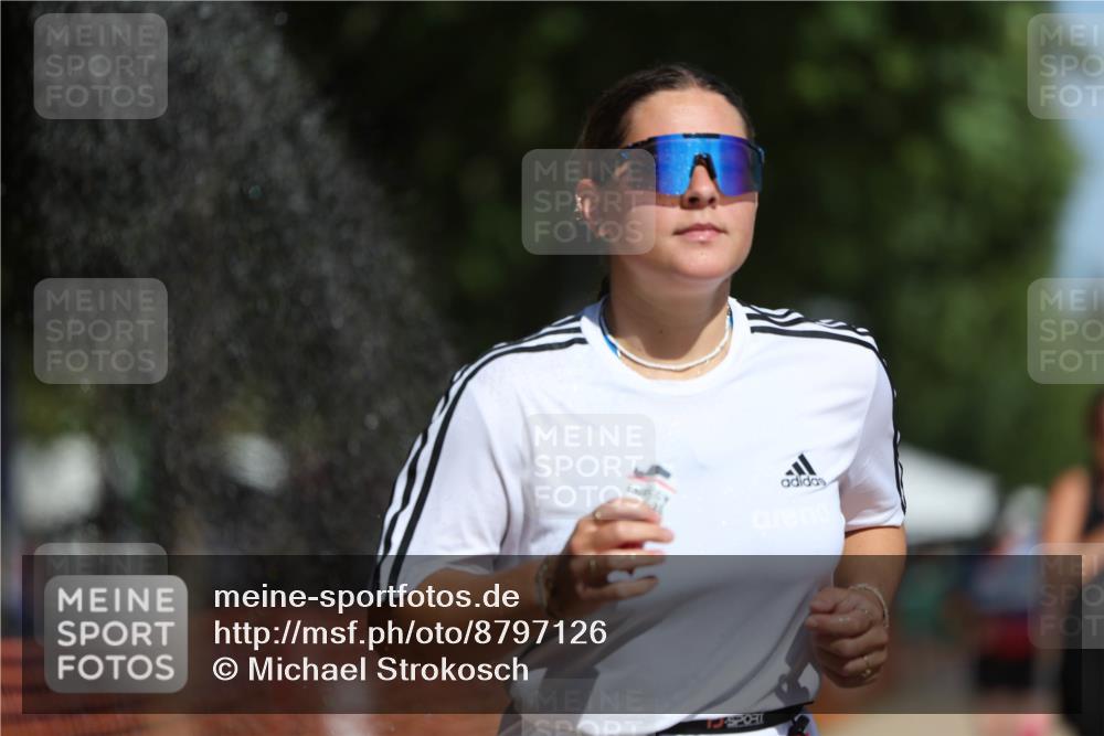 07.09.2025 - 19. Norderstedt Triathlon Michael Strokosch http://msf.ph/oto/8797126 07.09.2025 12:21:17 Laufen 233, 845, 1220 meine-sportfotos.de