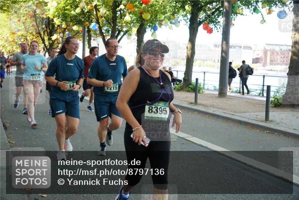 07.09.2025 - BARMER Alsterlauf Yannick Fuchs http://msf.ph/oto/8797136 07.09.2025 11:45:14 Laufen 1179, 215, 8395 meine-sportfotos.de
