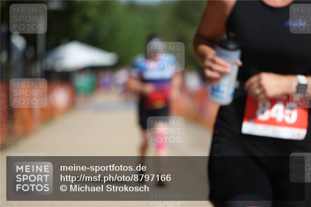 07.09.2025 - 19. Norderstedt Triathlon Michael Strokosch http://msf.ph/oto/8797166 07.09.2025 12:21:22 Laufen 233, 845 meine-sportfotos.de