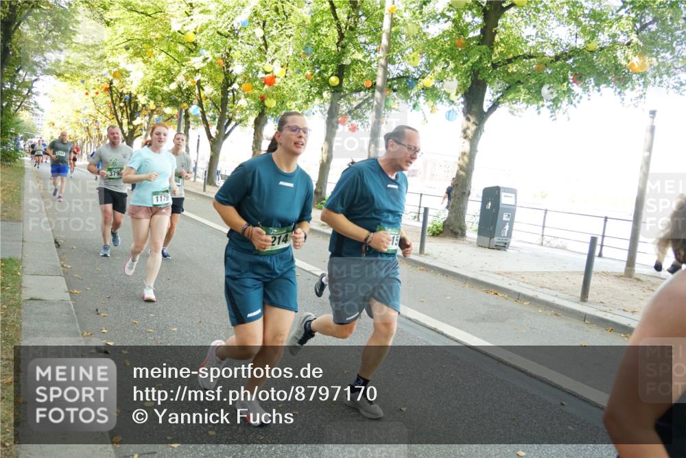 07.09.2025 - BARMER Alsterlauf Yannick Fuchs http://msf.ph/oto/8797170 07.09.2025 11:45:15 Laufen 1244, 379, 1179, 214 meine-sportfotos.de