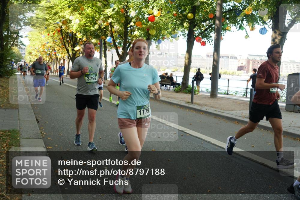 07.09.2025 - BARMER Alsterlauf Yannick Fuchs http://msf.ph/oto/8797188 07.09.2025 11:45:16 Laufen 1244, 3797, 1179, 040 meine-sportfotos.de