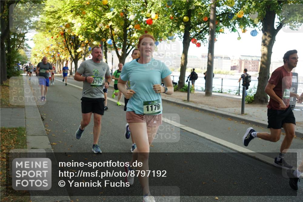 07.09.2025 - BARMER Alsterlauf Yannick Fuchs http://msf.ph/oto/8797192 07.09.2025 11:45:16 Laufen 1244, 3797, 1179, 848 meine-sportfotos.de