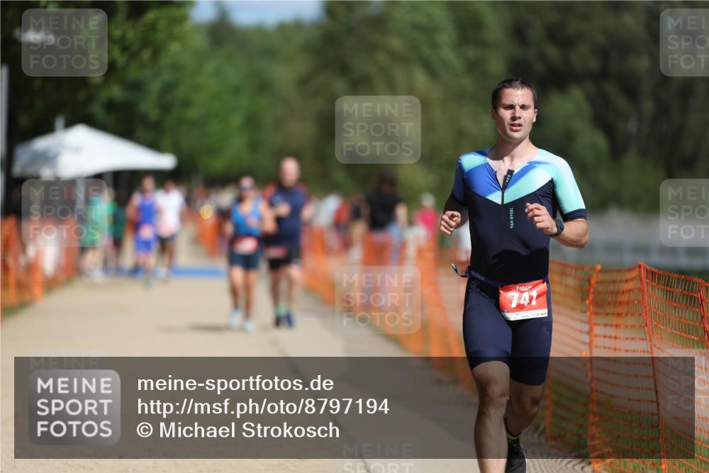 07.09.2025 - 19. Norderstedt Triathlon Michael Strokosch http://msf.ph/oto/8797194 07.09.2025 12:21:38 Laufen 741, 1363 meine-sportfotos.de