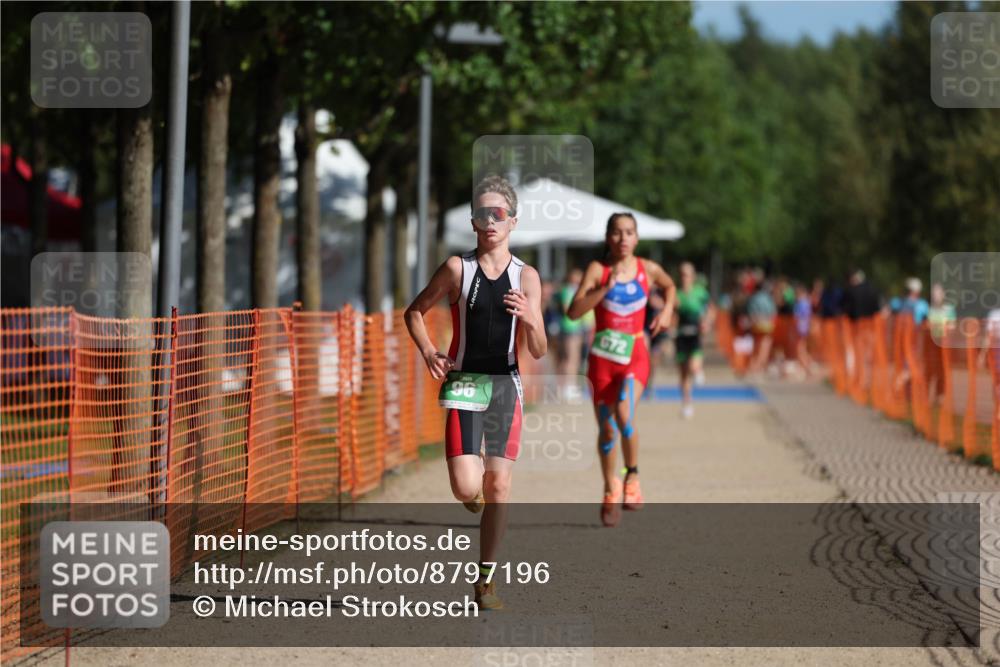 07.09.2025 - 19. Norderstedt Triathlon Michael Strokosch http://msf.ph/oto/8797196 07.09.2025 10:53:42 Laufen 96, 672 meine-sportfotos.de