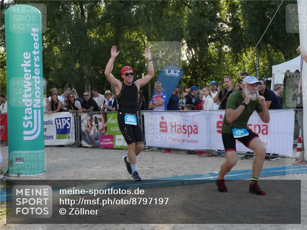 07.09.2025 - 19. Norderstedt Triathlon Zöllner http://msf.ph/oto/8797197 07.09.2025 17:29:11 Ziel 421, 886 meine-sportfotos.de