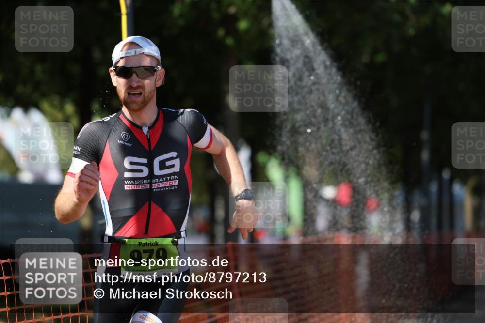 07.09.2025 - 19. Norderstedt Triathlon Michael Strokosch http://msf.ph/oto/8797213 07.09.2025 14:41:44 Laufen 969, 979 meine-sportfotos.de