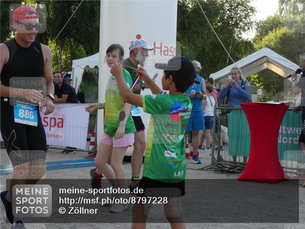 07.09.2025 - 19. Norderstedt Triathlon Zöllner http://msf.ph/oto/8797228 07.09.2025 17:29:14 Ziel 421, 886 meine-sportfotos.de
