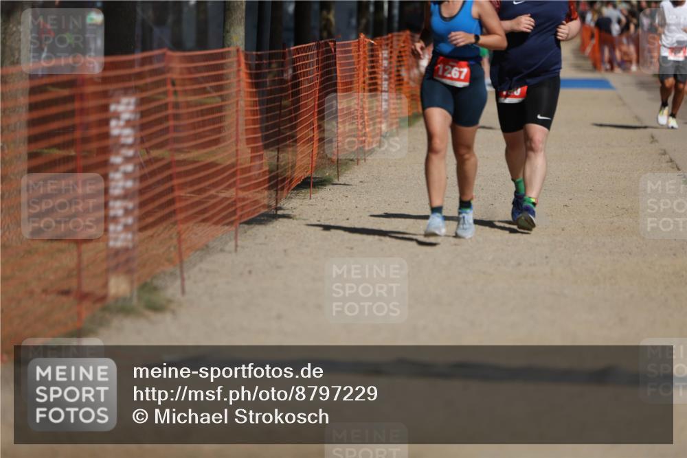 07.09.2025 - 19. Norderstedt Triathlon Michael Strokosch http://msf.ph/oto/8797229 07.09.2025 12:21:45 Laufen 190, 1267 meine-sportfotos.de