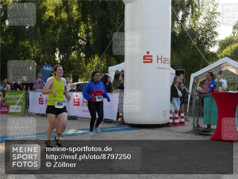 07.09.2025 - 19. Norderstedt Triathlon Zöllner http://msf.ph/oto/8797250 07.09.2025 17:29:57 Ziel 954 meine-sportfotos.de