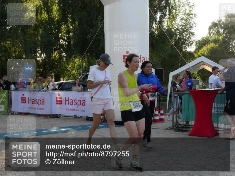 07.09.2025 - 19. Norderstedt Triathlon Zöllner http://msf.ph/oto/8797255 07.09.2025 17:29:58 Ziel 954 meine-sportfotos.de