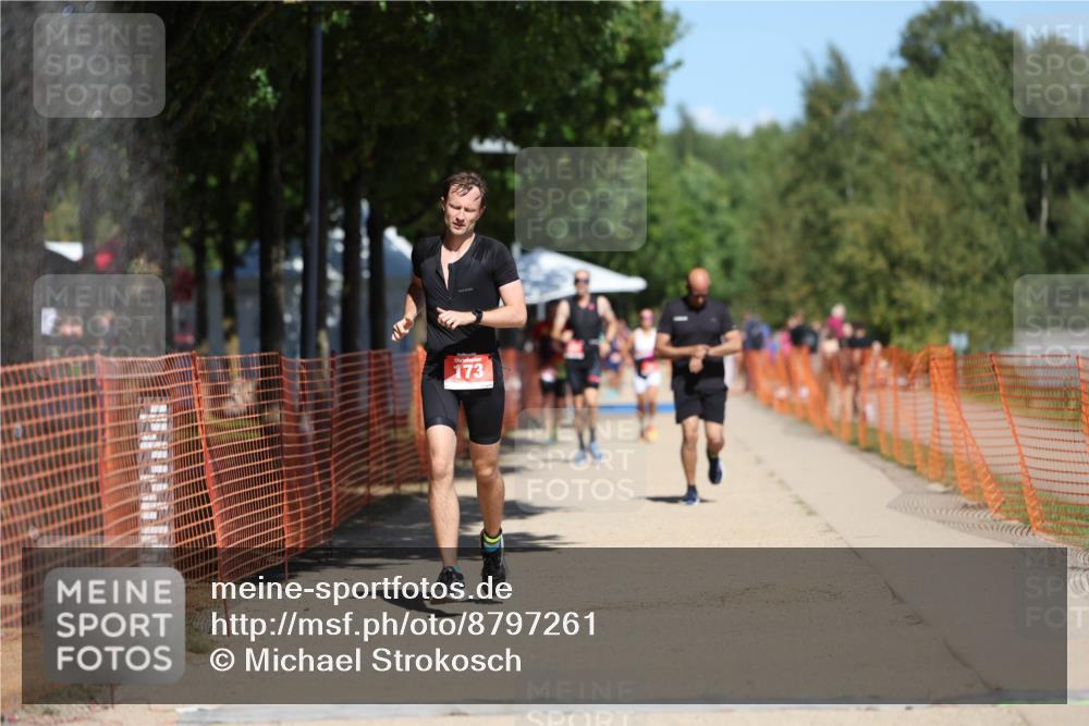 07.09.2025 - 19. Norderstedt Triathlon Michael Strokosch http://msf.ph/oto/8797261 07.09.2025 13:04:21 Laufen 141, 173 meine-sportfotos.de