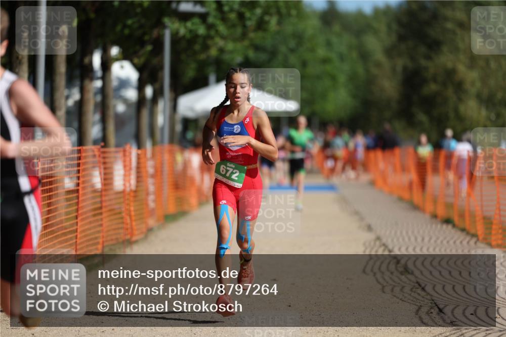07.09.2025 - 19. Norderstedt Triathlon Michael Strokosch http://msf.ph/oto/8797264 07.09.2025 10:53:44 Laufen 96, 672 meine-sportfotos.de