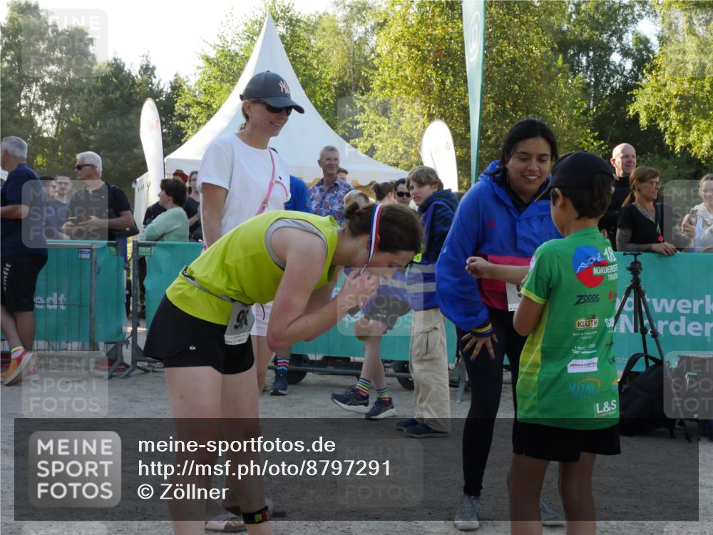 07.09.2025 - 19. Norderstedt Triathlon Zöllner http://msf.ph/oto/8797291 07.09.2025 17:30:02 Ziel 954 meine-sportfotos.de