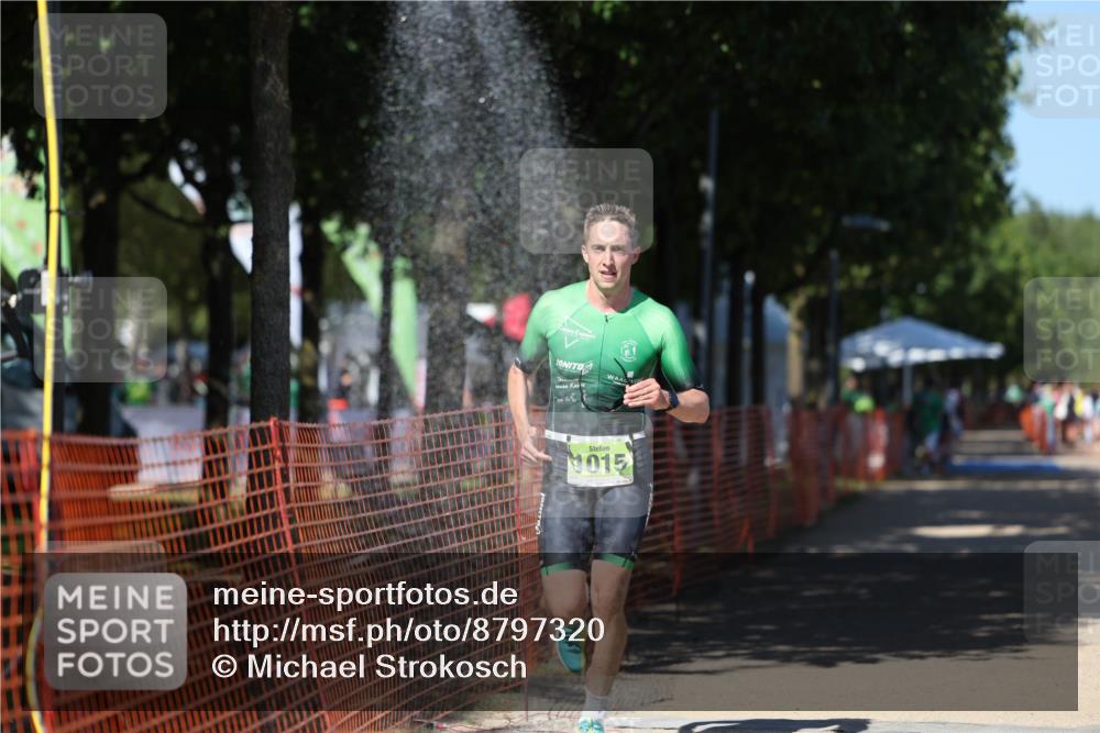 07.09.2025 - 19. Norderstedt Triathlon Michael Strokosch http://msf.ph/oto/8797320 07.09.2025 14:42:37 Laufen 1015 meine-sportfotos.de