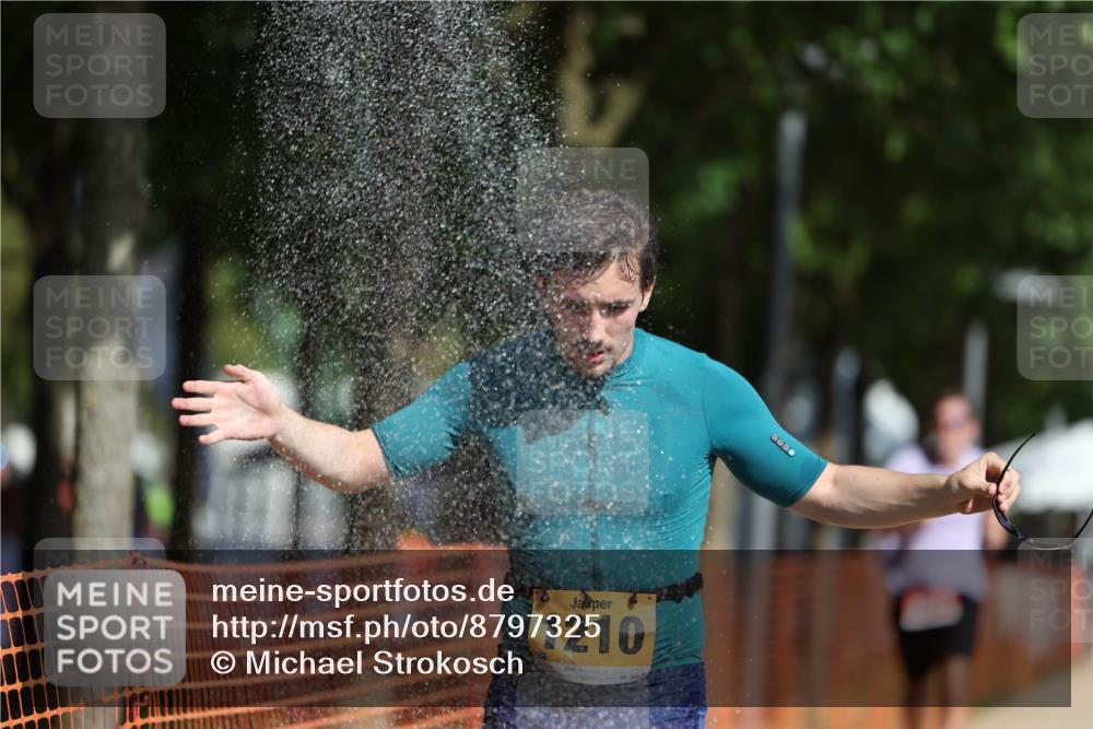 07.09.2025 - 19. Norderstedt Triathlon Michael Strokosch http://msf.ph/oto/8797325 07.09.2025 11:56:42 Laufen 1210, 1274 meine-sportfotos.de