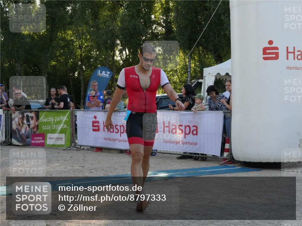 07.09.2025 - 19. Norderstedt Triathlon Zöllner http://msf.ph/oto/8797333 07.09.2025 17:30:24 Ziel 894 meine-sportfotos.de