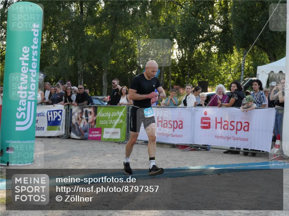 07.09.2025 - 19. Norderstedt Triathlon Zöllner http://msf.ph/oto/8797357 07.09.2025 17:31:17 Ziel 1420 meine-sportfotos.de