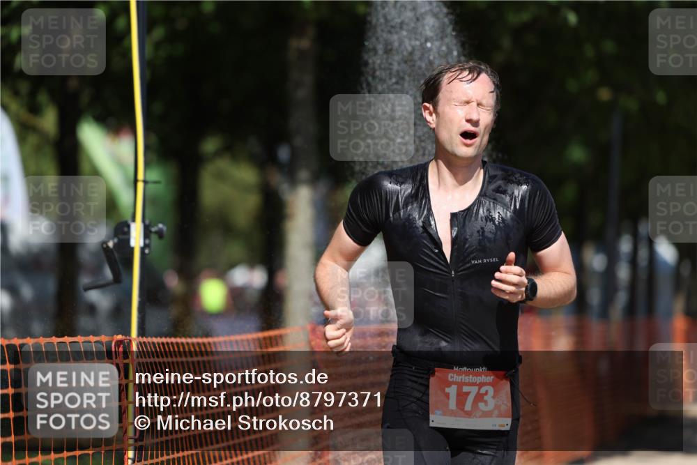 07.09.2025 - 19. Norderstedt Triathlon Michael Strokosch http://msf.ph/oto/8797371 07.09.2025 13:04:24 Laufen 141, 173, 767, 1297 meine-sportfotos.de