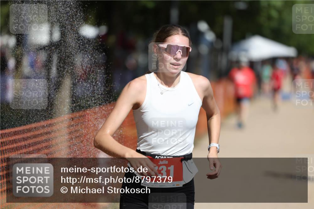07.09.2025 - 19. Norderstedt Triathlon Michael Strokosch http://msf.ph/oto/8797379 07.09.2025 12:22:22 Laufen 146, 731, 1272 meine-sportfotos.de