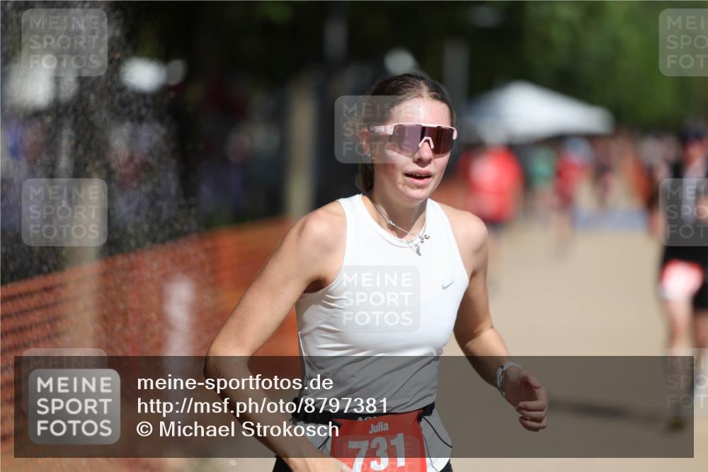 07.09.2025 - 19. Norderstedt Triathlon Michael Strokosch http://msf.ph/oto/8797381 07.09.2025 12:22:23 Laufen 146, 731, 1272 meine-sportfotos.de