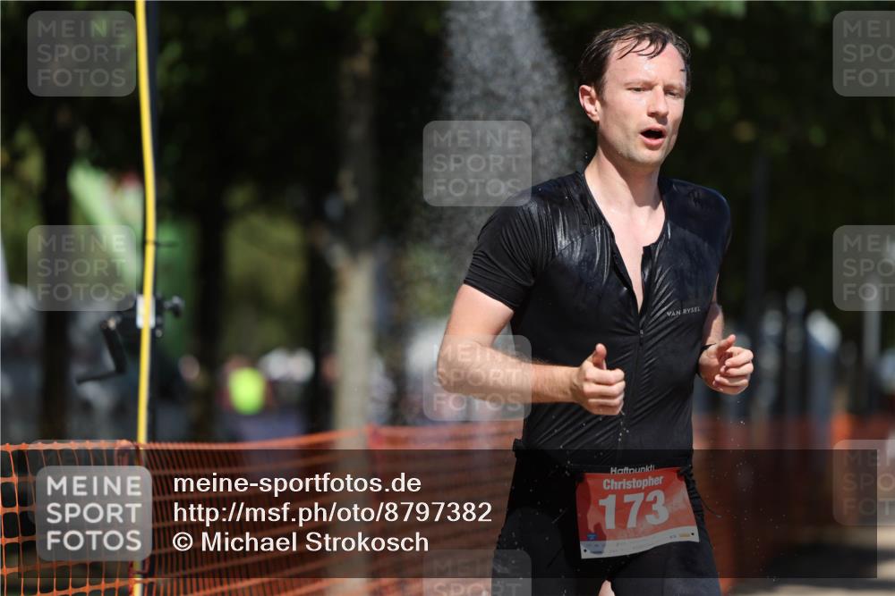 07.09.2025 - 19. Norderstedt Triathlon Michael Strokosch http://msf.ph/oto/8797382 07.09.2025 13:04:24 Laufen 141, 173, 767, 1297 meine-sportfotos.de
