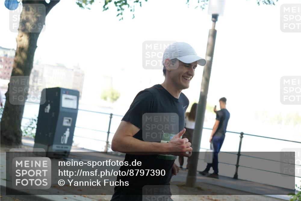 07.09.2025 - BARMER Alsterlauf Yannick Fuchs http://msf.ph/oto/8797390 07.09.2025 11:45:27 Laufen  meine-sportfotos.de