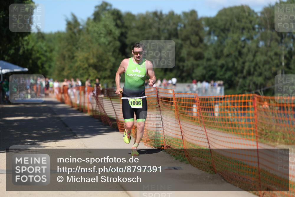 07.09.2025 - 19. Norderstedt Triathlon Michael Strokosch http://msf.ph/oto/8797391 07.09.2025 14:42:47 Laufen 1006 meine-sportfotos.de