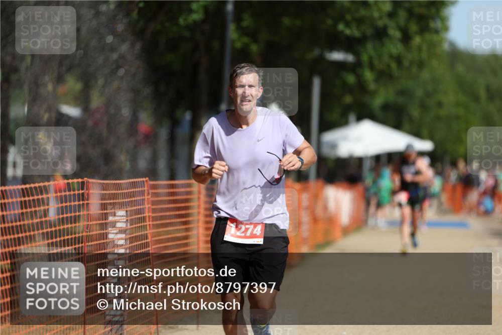 07.09.2025 - 19. Norderstedt Triathlon Michael Strokosch http://msf.ph/oto/8797397 07.09.2025 11:56:46 Laufen 1210, 1274 meine-sportfotos.de