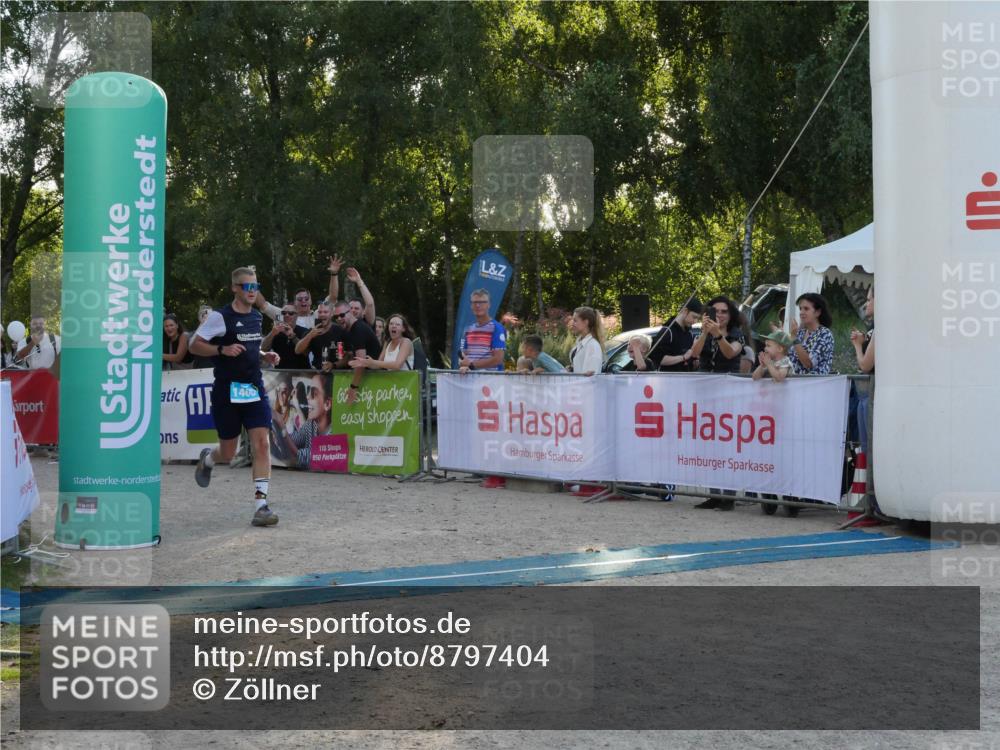 07.09.2025 - 19. Norderstedt Triathlon Zöllner http://msf.ph/oto/8797404 07.09.2025 17:31:57 Ziel 914, 1400, 1442 meine-sportfotos.de