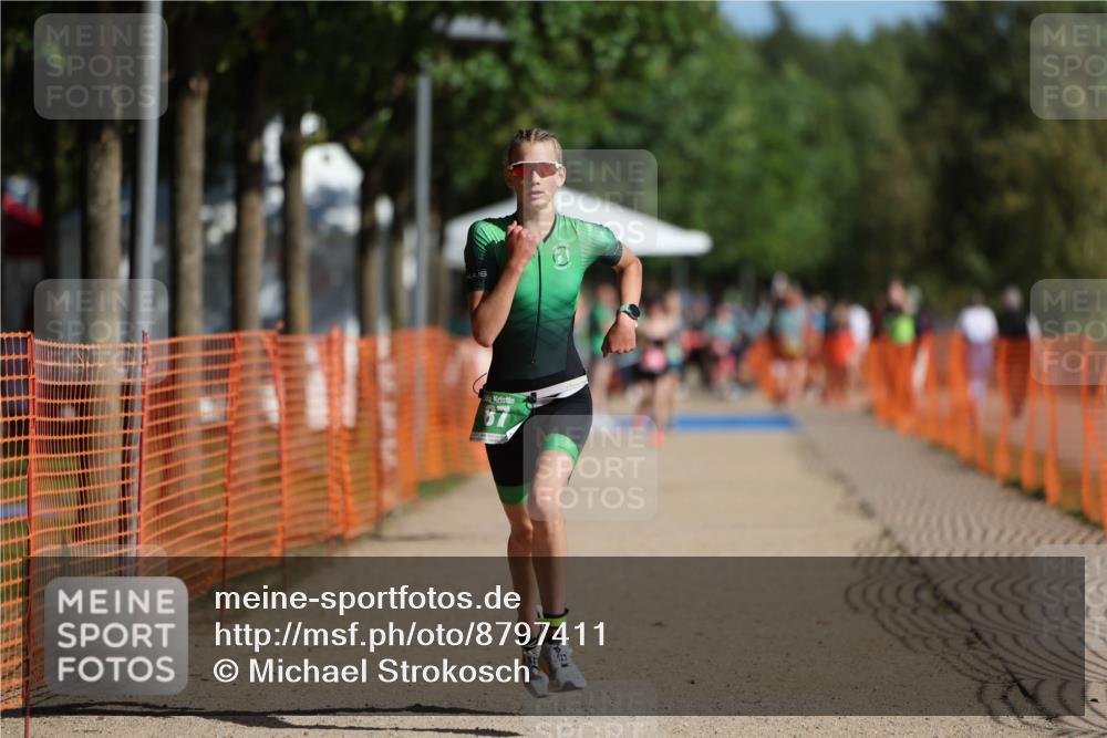 07.09.2025 - 19. Norderstedt Triathlon Michael Strokosch http://msf.ph/oto/8797411 07.09.2025 10:53:51 Laufen 87, 93, 672 meine-sportfotos.de