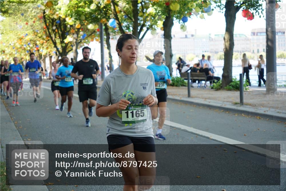 07.09.2025 - BARMER Alsterlauf Yannick Fuchs http://msf.ph/oto/8797425 07.09.2025 11:45:28 Laufen 1237, 1025, 36, 10, 5, 236, 36, 1165 meine-sportfotos.de