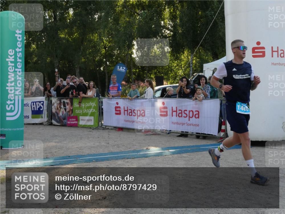 07.09.2025 - 19. Norderstedt Triathlon Zöllner http://msf.ph/oto/8797429 07.09.2025 17:31:59 Ziel 914, 1400, 1442 meine-sportfotos.de