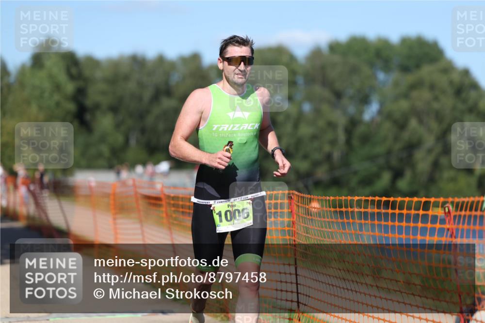 07.09.2025 - 19. Norderstedt Triathlon Michael Strokosch http://msf.ph/oto/8797458 07.09.2025 14:42:49 Laufen 1006 meine-sportfotos.de