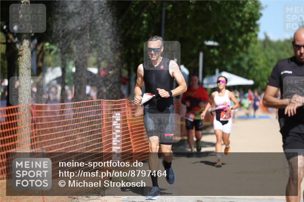 07.09.2025 - 19. Norderstedt Triathlon Michael Strokosch http://msf.ph/oto/8797464 07.09.2025 13:04:29 Laufen 141, 767, 1297, 1307 meine-sportfotos.de